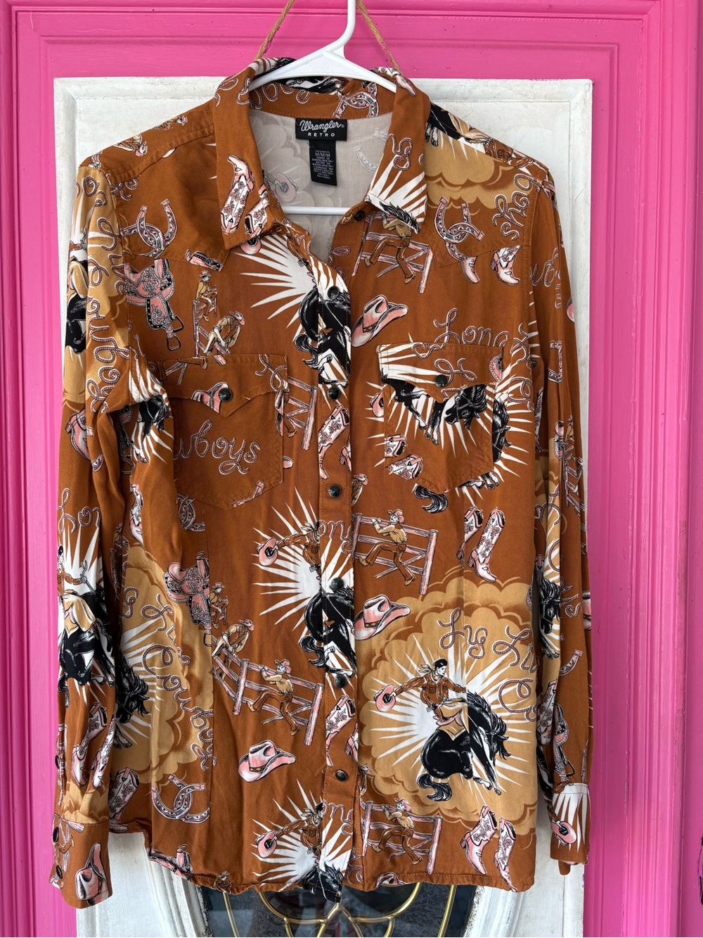 Wrangler Rust Western Print Button-Down Shirt fall rodeo
